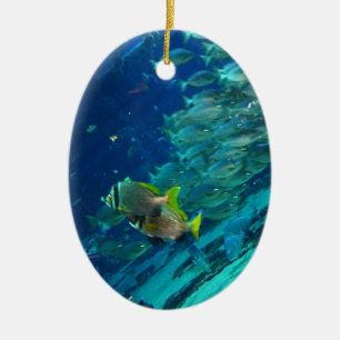Blauwe oceaanschool voor vissen keramisch ornament