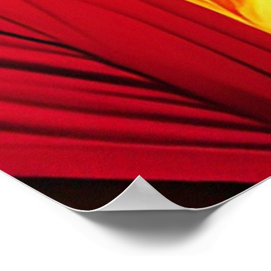 Blauwe ogen Afrikaanse dame met ketens Poster (Hoek)