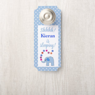 Blauwe olifant met bloemen Baby slaapt