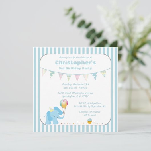 Blauwe olifant streept uitnodiging voor verjaardag (Staand voorkant)