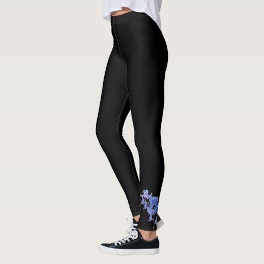 Blauwe Orchid op zwarte Leggings (Links)