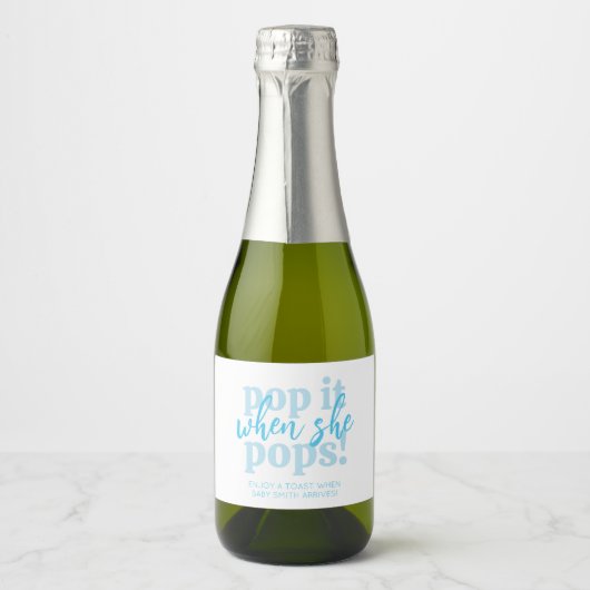 Blauwe Pop als ze Baby shower Pop Sparkling Wijnetiket (Voorkant)