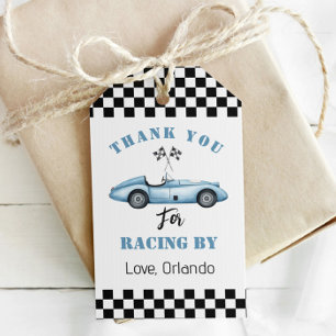 Blauwe raceauto Jongen racen verjaardag dank je Cadeaulabel