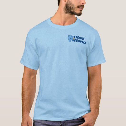 Blauwe Rino "Powering the Backyard"-Mannen T-shirt (Voorkant)