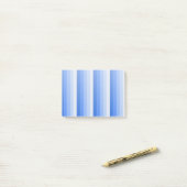 Blauwe schaduwstrepen post-it® notes (Op bureau)