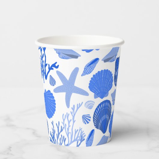 Blauwe schelpen en koraalpatroon aangepaste strand papieren bekers (Achterkant)