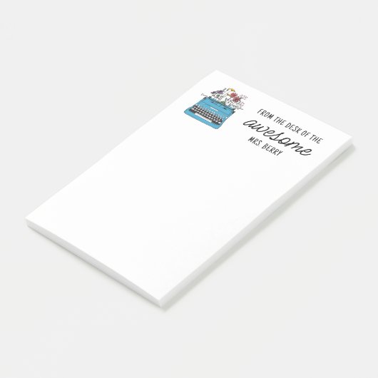  blauwe schrijfmachine vanaf het bureau van post-it® notes (Schuin)