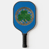 Blauwe shamrock on Celtic Knots Pickleball Paddle (Voorkant)
