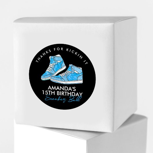 Blauwe Sneaker Bal Sticker