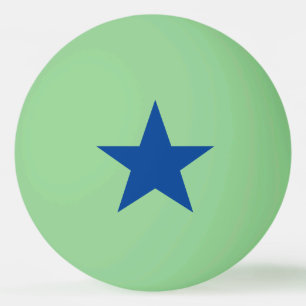 Blauwe ster op een gloed-in-the-Dark Pingpongballen