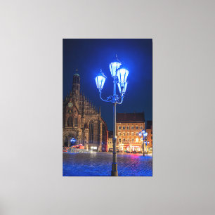 Blauwe straatverlichting in Neurenberg, Duitsland Canvas Afdruk