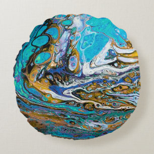 Blauwe strand, rivierwater en abstracte stenen kun rond kussen