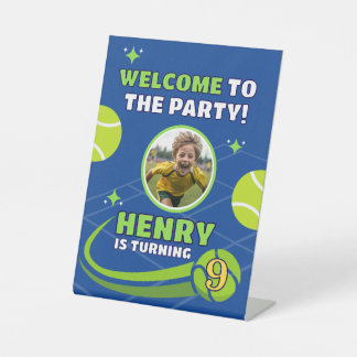 Blauwe Tennis Kinderen Verjaardag Welkom Feest Reclamebord Met Voetstuk
