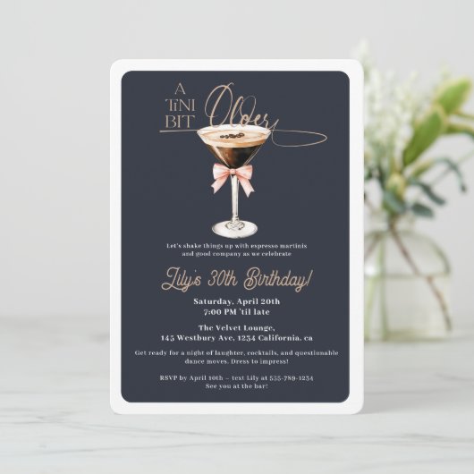 Blauwe Tini bit Oudere Espresso Martini 30e verjaa Kaart (Staand voorkant)
