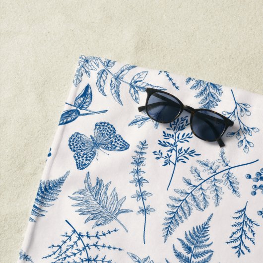 Blauwe tuinvlinder en Floral Garden Pattern Strandlaken (In situ)