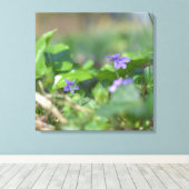 Blauwe Viooltjes Bloem Bloemisterij Botanische Fot Canvas Afdruk (Insitu (Houten vloer))