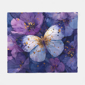 Blauwe Vlinder op Paarse Bloemen Fleece Deken