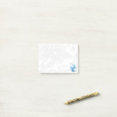 Blauwe vogels en noten post-it® notes (Op bureau)