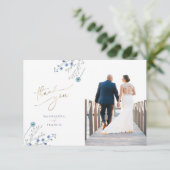 Blauwe Wildbloemen bruiloft dank u kaart (Staand voorkant)