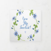 Blauwe wilde bloemen met grote bruiloft drieluik uitnodiging (Cover)