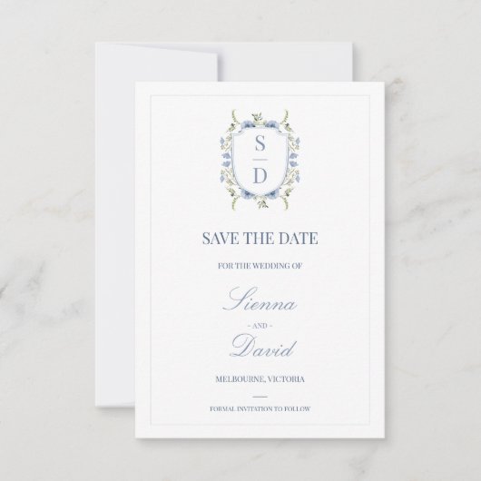 Blauwe Wilde Bloemen Monogram Wapen Save The Date (Voorkant)