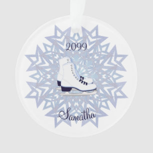 Blauwe witte ijsjes Schaatsen op blauw Snowflake K Ornament