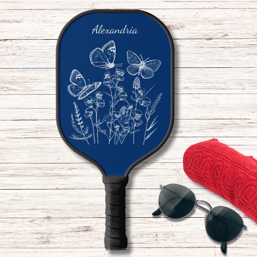 Blauwe & Witte Vlinders in Wildbloemen Monogram Pickleball Paddle