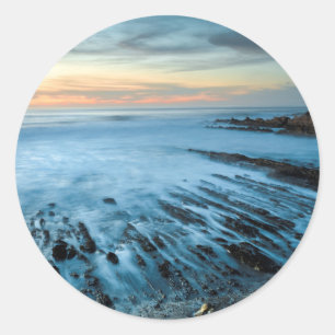 Blauwe zee bij zonsondergang, Californië Ronde Sticker