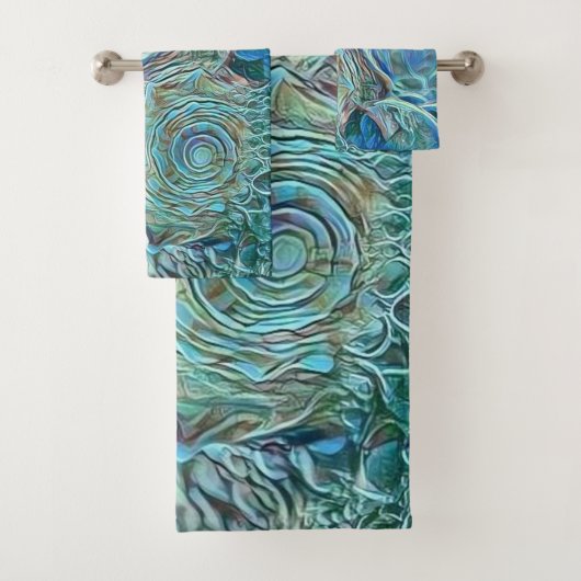 Blauwe zeeschelp in het schuimende zee schilderij bad handdoek (Insitu)