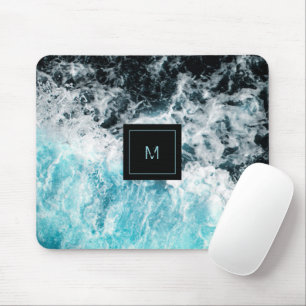 Blauwe zwarte oceaangolven Monogram Muismat