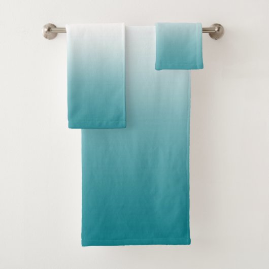 Blauwgroen blauwe ombre gradiënt kleurendodehanddo bad handdoek (Insitu)