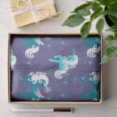 Blauwgroen en witte eenheden op Paarse ontkoppelin Tissuepapier (Geschenk)