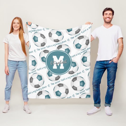 blauwgroen grijs Het voetbalveld is mijn blije ple Fleece Deken (In situ)