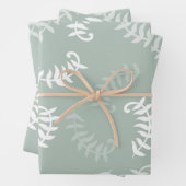 Blauwgroen groene botanische bladeren inpakpapier vel (In situ)