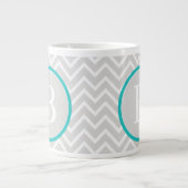 Blauwgroen groene Chevron Monogram Giant Coffee Mo Extra Grote Beker (Voorkant)