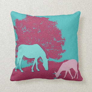 Blauwgroen paard en roze diepkussen kussen
