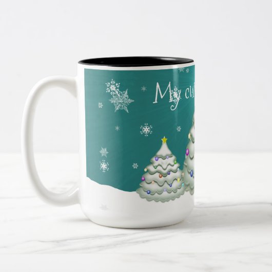 Blauwgroen Sneeuwige Mok met kerstbomen (Links)