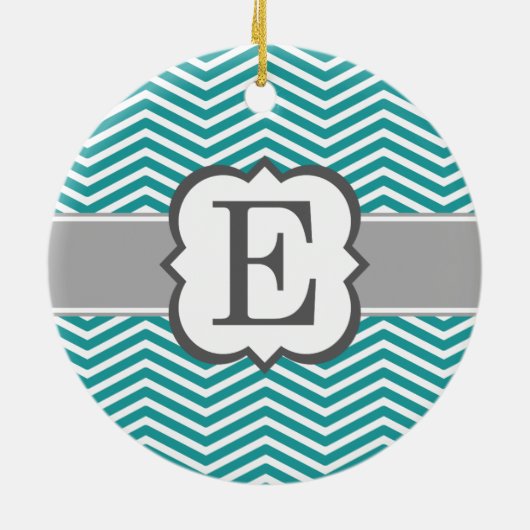 Blauwgroen wit monogram letter E Chevron Keramisch Ornament (Achterkant)