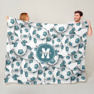 blauwgroen witte voetballen patroon monogram fleece deken