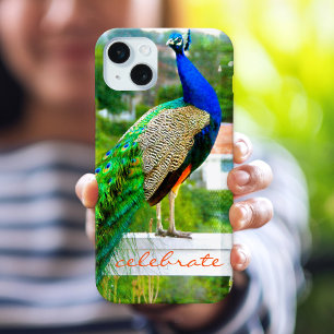 Blauwgroene Pauw Foto Vier Script Modern iPhone 15 Plus Case