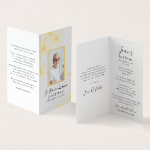 Bleek geel Daisy Flowers Begrafenisgebed gevouwen Visitekaartjes