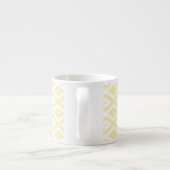 Bleek geel en wit diamantpatroon espresso kop (Achterkant)