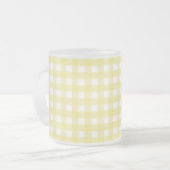 Bleek gele en witte gingham matglas koffiemok (Voorkant links)