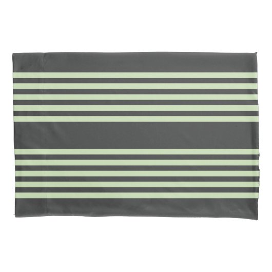 Bleek groen en beige vijf strepenpatroon kussensloop (Voorkant)