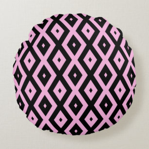 Bleek roze en zwart diamantpatroon rond kussen