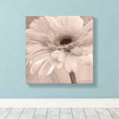 Bleek roze Gerber Daisy Flower Canvas Afdruk (Insitu (Houten vloer))