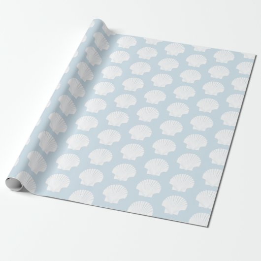 Bleke blauw en witte zee schelpen cadeaupapier (Uitgerold)
