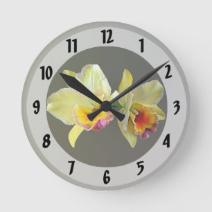 Bleke Gele Kattleya Orchids Square Wall klok