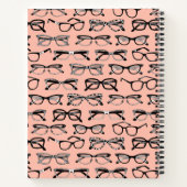Bleke roze bril, eigeel, eierkleding notitieboek (Achterkant)