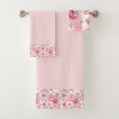 Bleke roze volken op roze achtergrond bad handdoek (Insitu)